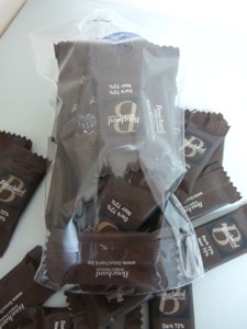 Carrés de chocolat noir en sachet