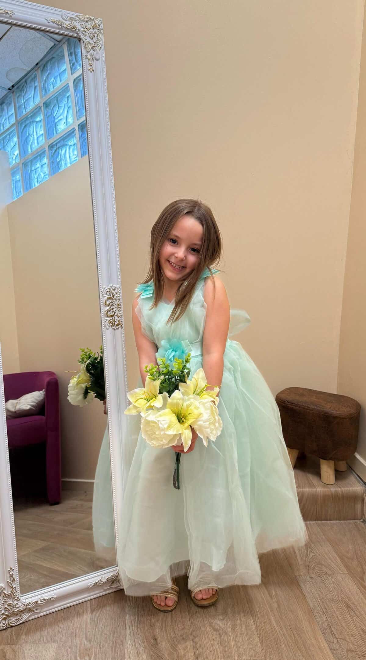 Robe fille vert d'eau en tulle