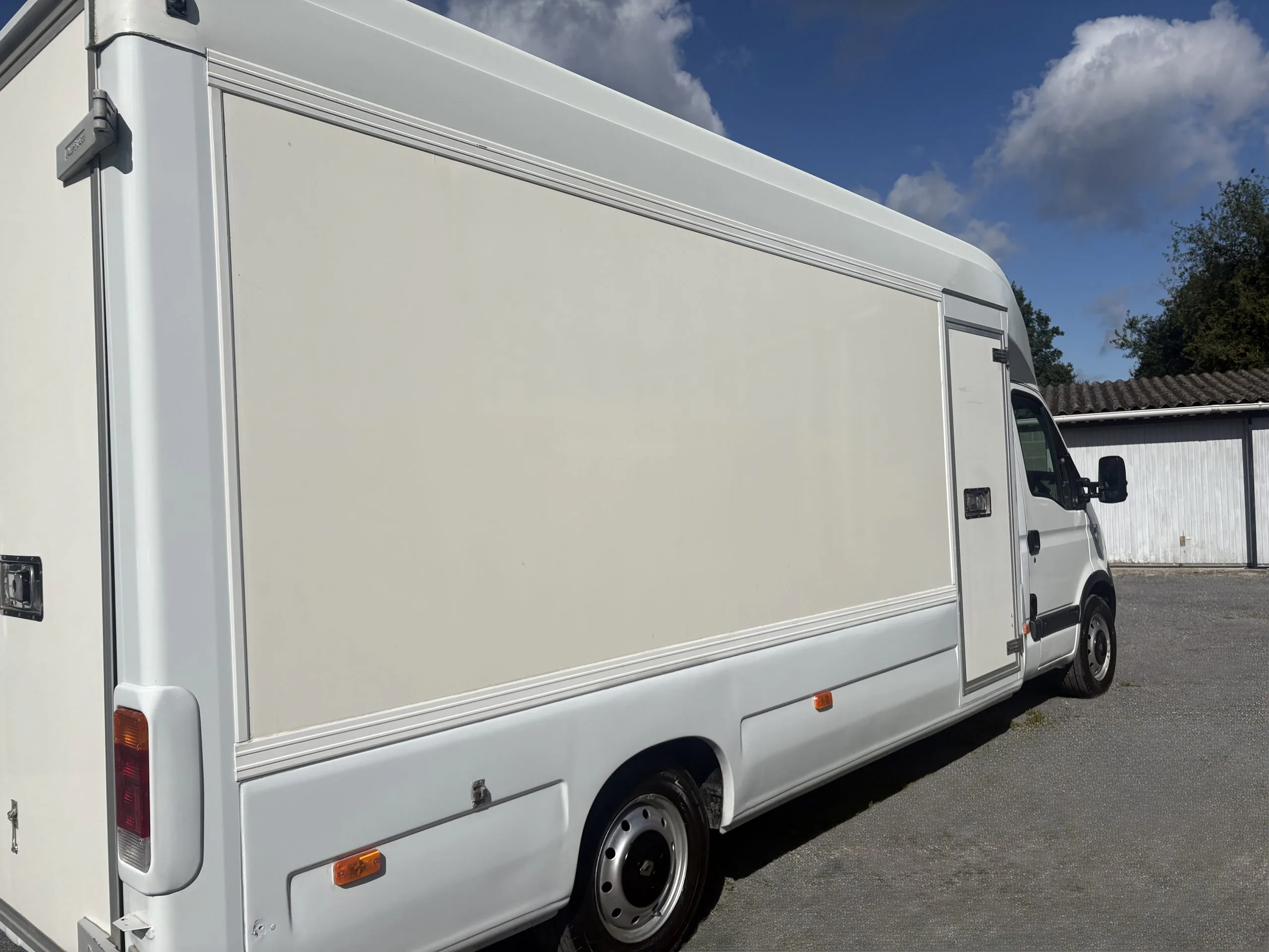 RENAULT MASTER II CAISSE 2.5l dCi 100CV – ORIGINE FRANCE – photo 10