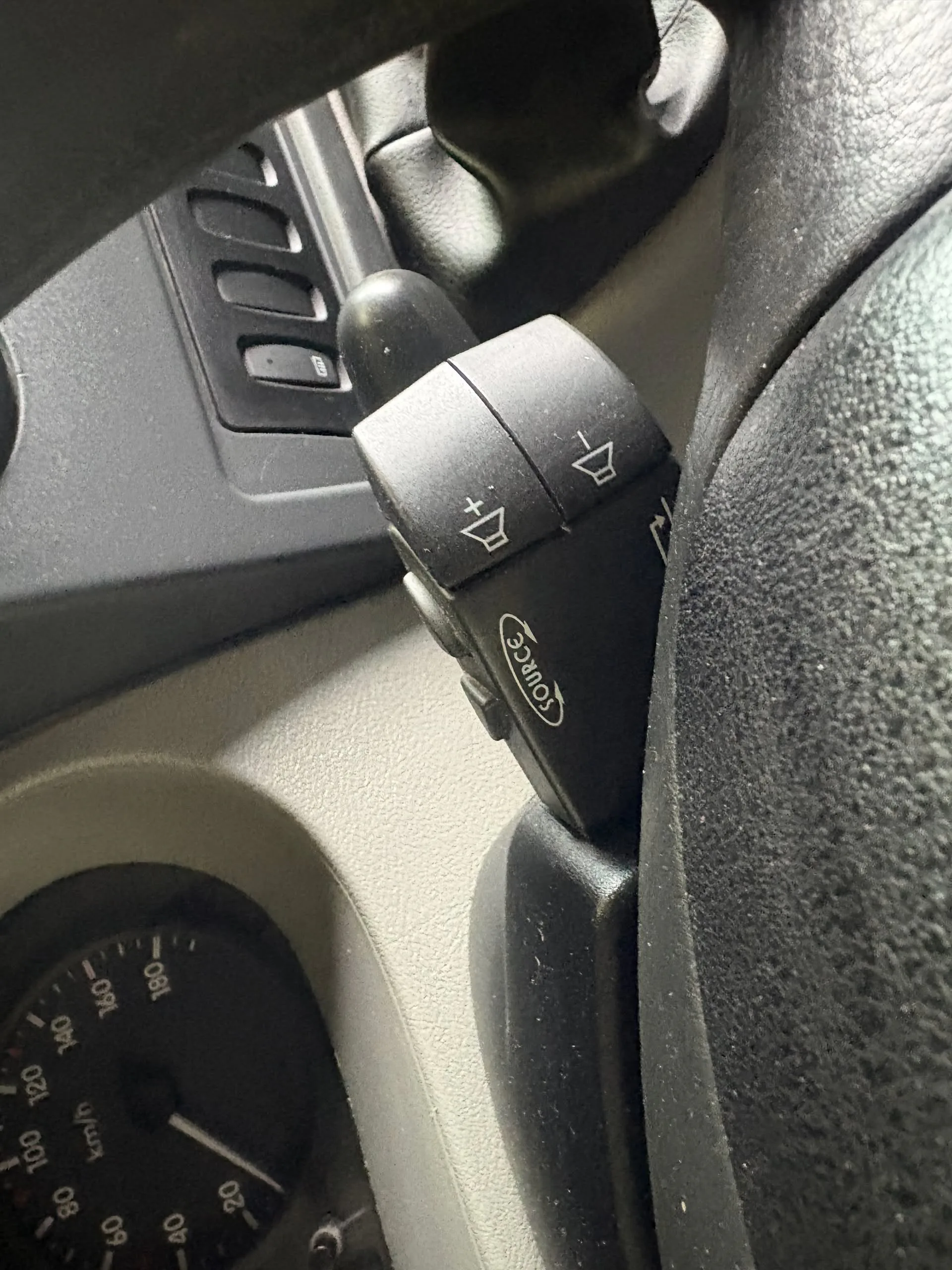 RENAULT MASTER II CAISSE 2.5l dCi 100CV – ORIGINE FRANCE – photo 13