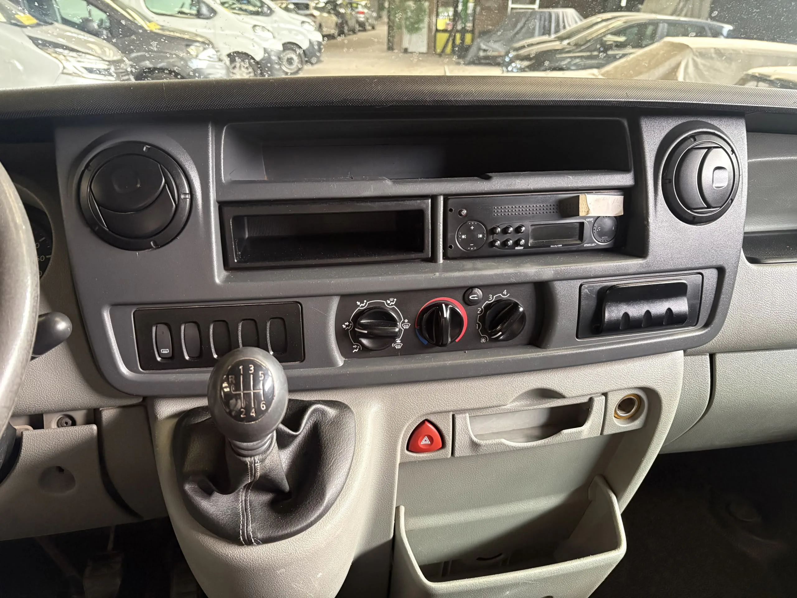RENAULT MASTER II CAISSE 2.5l dCi 100CV – ORIGINE FRANCE – photo 14